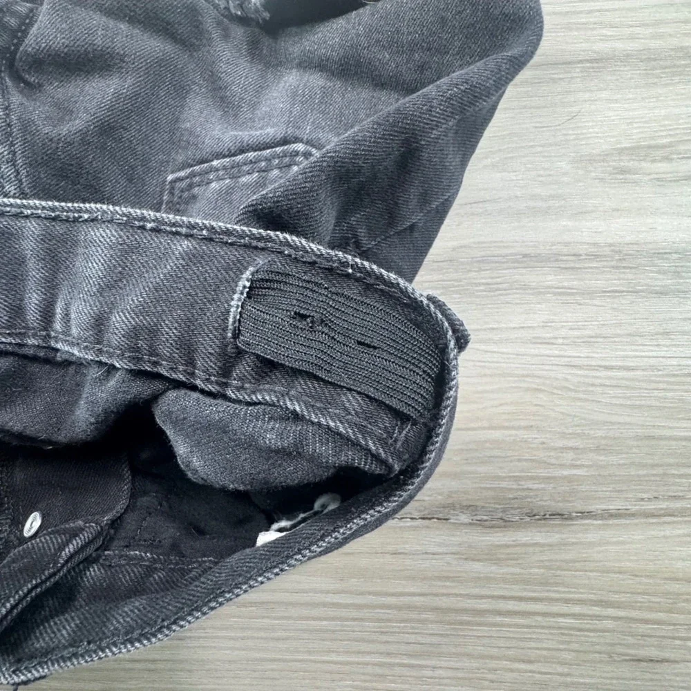 Old Navy Girls Black Distressed Denim Shorts Button Fly Size 10-12 no size‎ tag